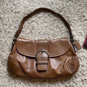 Coach Shoulder bag camel colored